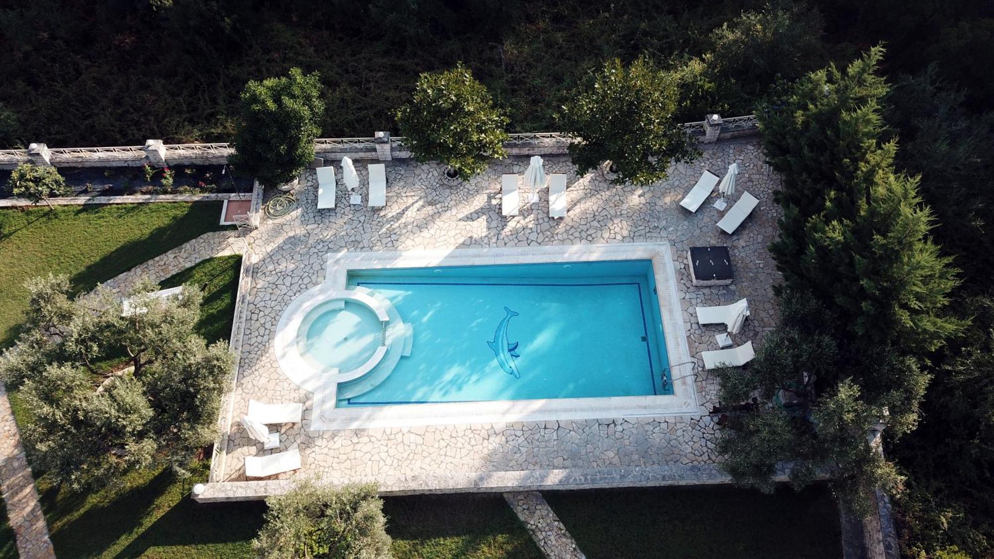 Epavlis Nadine Corfu Villa *
