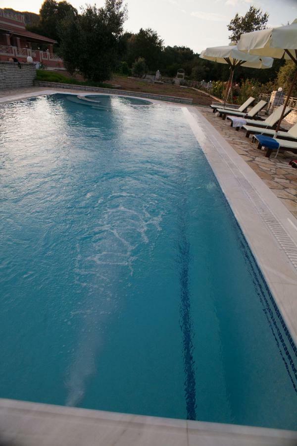 Epavlis Nadine Corfu Villa Gouvia