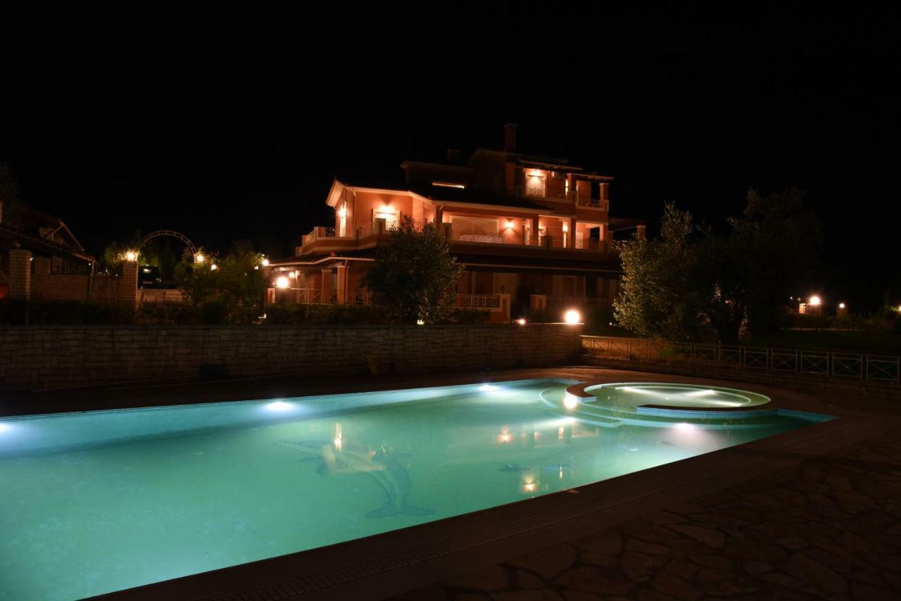 Epavlis Nadine Corfu Villa Gouvia